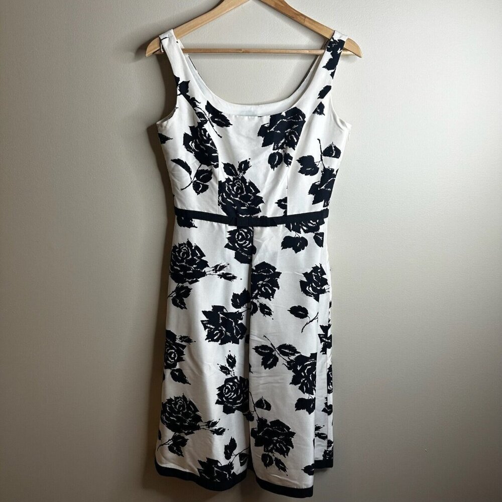 Ann Taylor Babydoll Dress Sz 4 Black White Floral Cotton Sleeveless‎ Fit n Flare